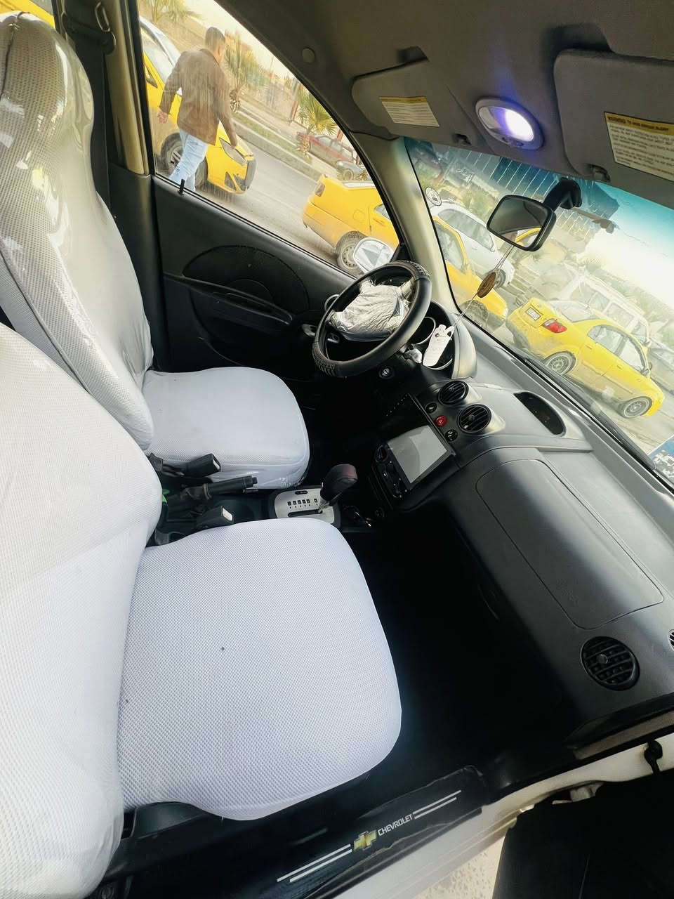 افيو 2007
كوري. فول توماتيك محرك وكير شرط 

بدون صبغ فقط كارت  

تبريد ثلج  

داخل جديد سنويه باسمي اني صاحبها  

تايرات جديد السعر 65

مكان الموصل الايمن حي الصحه 

الرقم ***********
