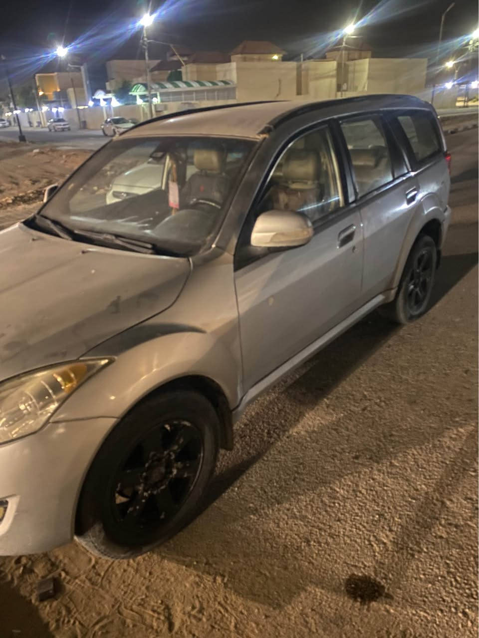 هافال كريت ول سياره مكفوله من ظربه فقط صبغ مديل 2012سياره ترايك للبصره مكينه وكير. نظاف رقم انكليزي جديد سعره 40وبيها مجال  رقم مبايل *********** النجف, العراق
