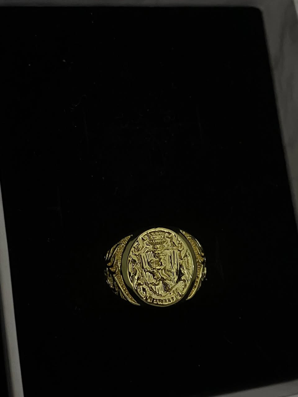 محابس مختوم عليه 14k اهل خبره يمكم مزاد يم اعلى سعر


**إذا كنت صاحب هذا الإعلان وتريد حذفه لأي سبب، رجاءا أرسل رسالة إلى الدعم الفني**