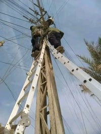 من رخصت الادمن كادرنا متخصص بتنظيف وتصفيه المولدات وترتيب الوايرات بدو...