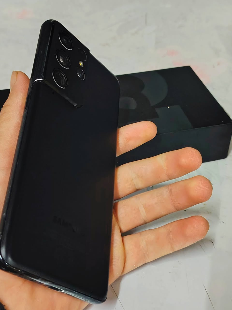 سلام عليكم قطعه ولا بل خيال S21التره ذاكره 256رام 12بطاريه 5000ملي انبير الجهاز شرط من كلشي لا مفتوح ولا مبدل بي شي الكامره 100×الكامره فول السعر 400وبي مجال للطيبين للستفسار على رقم الهاتف كورك ***********اسيا ***********
