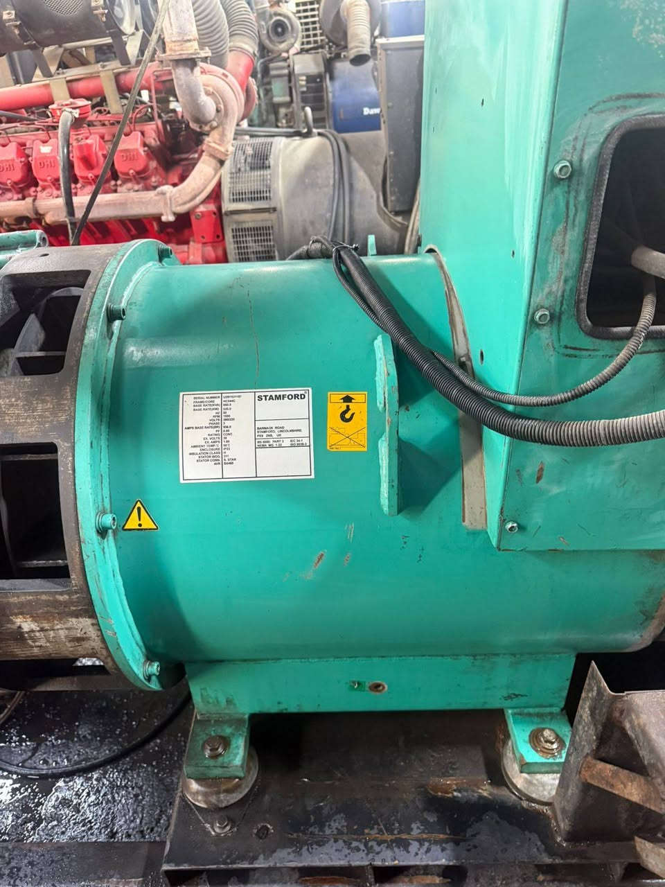 السلام عليكم ..
للبيع مولد فولفو D16  راس توليد ٥٥٠  المولد خير من الله تجي تشوف بعينك عل الحمل مكاني بغداد الرصافة 
***********
