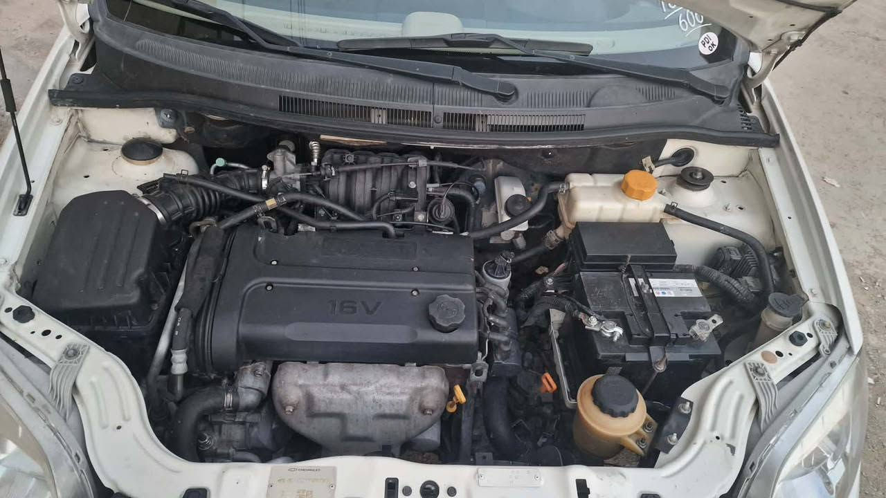 🚗 شۆفرلێت ئەڤیۆ (Chevrolet Aveo) مۆدێل ٢٠١١ بۆ فرۆشتن 🚗

​سەیارەیەکی زۆر جوان، خاوێن و بێ نوقسانی، ئامادەیە بۆ لێخوڕین و هیچ مەسرەفێکی تێدا نییە.

​ڕەنگ: سپی

​مەکینە: مەکینە گەورە (16)

​ناوەوە: زەرد (کریم) و زۆر خاوێن

​سیستەم: قفڵ مەرکەزی (Central Lock)

​گێڕ و مەکینە: بەشەرت و بێ کێشە

​تەبرید: بەشەرت

بێ تەقە و ڕەقە، زۆر توندوتۆڵە

​بۆیاخ: تەنها یەک پارچە بۆیاخی هەیە
​
تەواوی سێرڤسەکانی بە شێوازی کامل بۆ کراوە و بێ نوقسانییە.
​📍 شوێن و پەیوەندی:

​ناونیشان: سلێمانی

​ژمارەی مۆبایل بۆ پەیوەندی: 📞 *********** السليمانية, العراق
