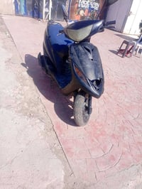 ماكس 140للبيع دراجه شغاله بس بيه دخان مكاني زعفرانيه دراجه حلوه مال شغ...