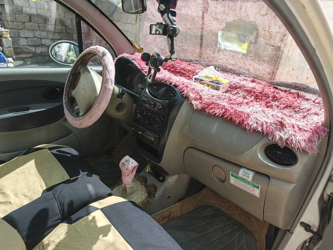 السلام عليكم سياره كيو كيو 2013 كير عادي  معمره خياس بسيط السياره حلوه ونظيفه السعر 27 وبيهه مجال ***********
