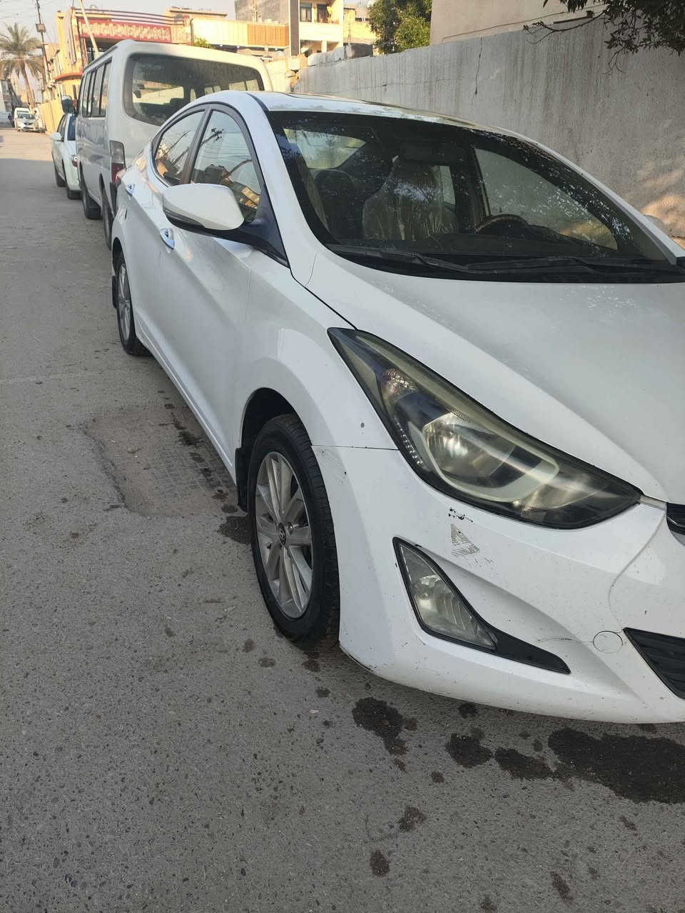 النترا 15 خليجي ماشية 237 الف بيهة صبغ نص بنيد واكعة عليهة طابوكة يعني مو حادث السيارة كاملة تبريد ثلج  السيارة باسمي للبيع او مراوس بشي اقل المكان بغداد العامرية السعر 125 وبيهة مجال للاستفساار *********** Colombo, Sri Lanka
