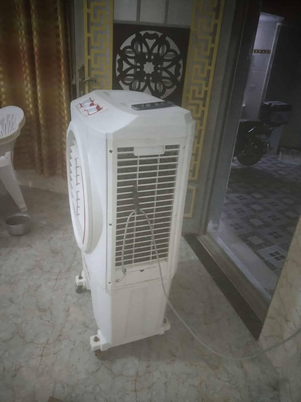مبرده للبيع السعر 100  ***********
