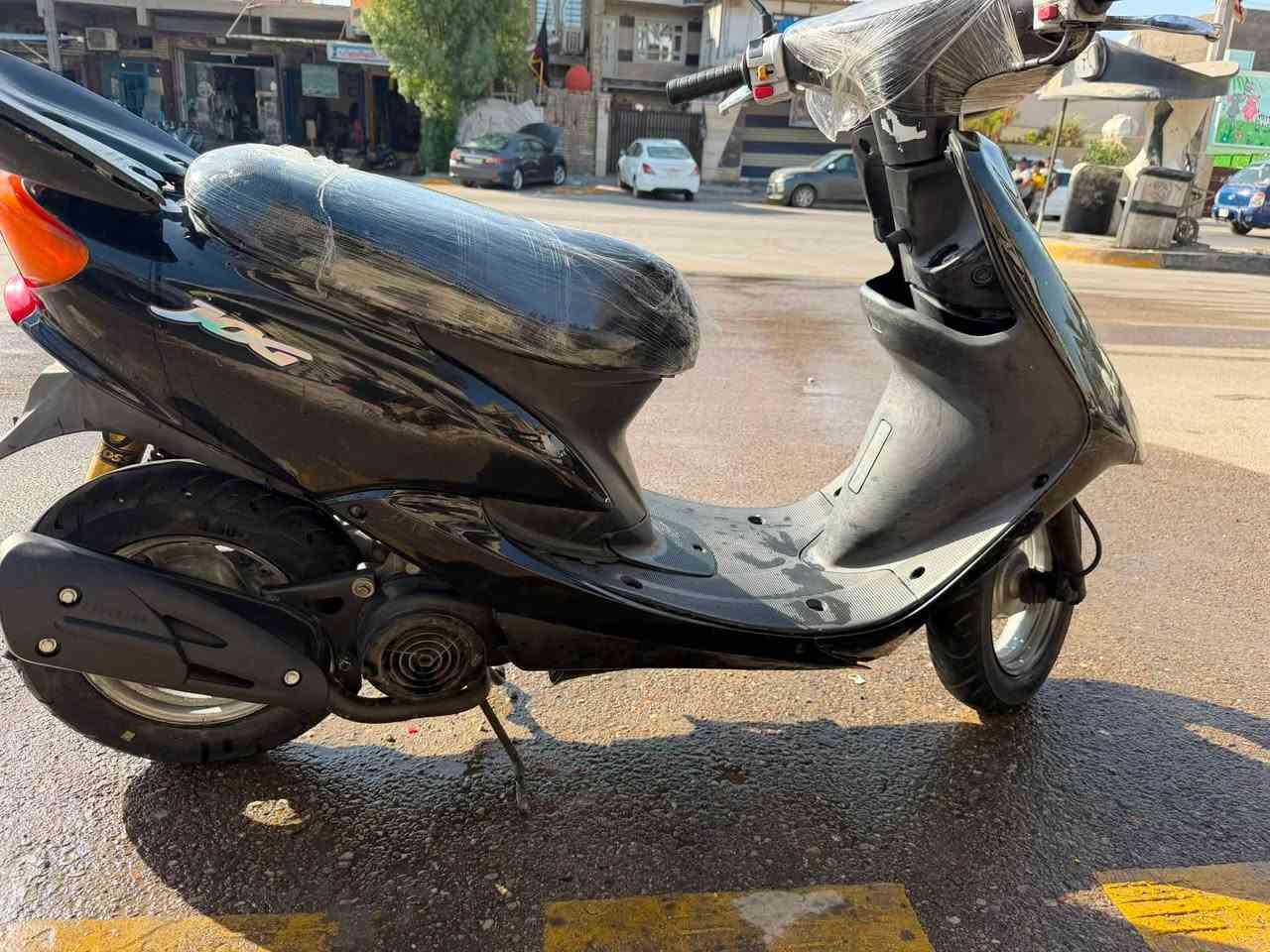 دراجه عصفوريه سبايزر للبيع نظيفه سلف هندر كهربائيات شغاله السعر ٢٢٥ بيه مجال مكاني بغداد الحريه الرقم *********** بي واتساب هم
