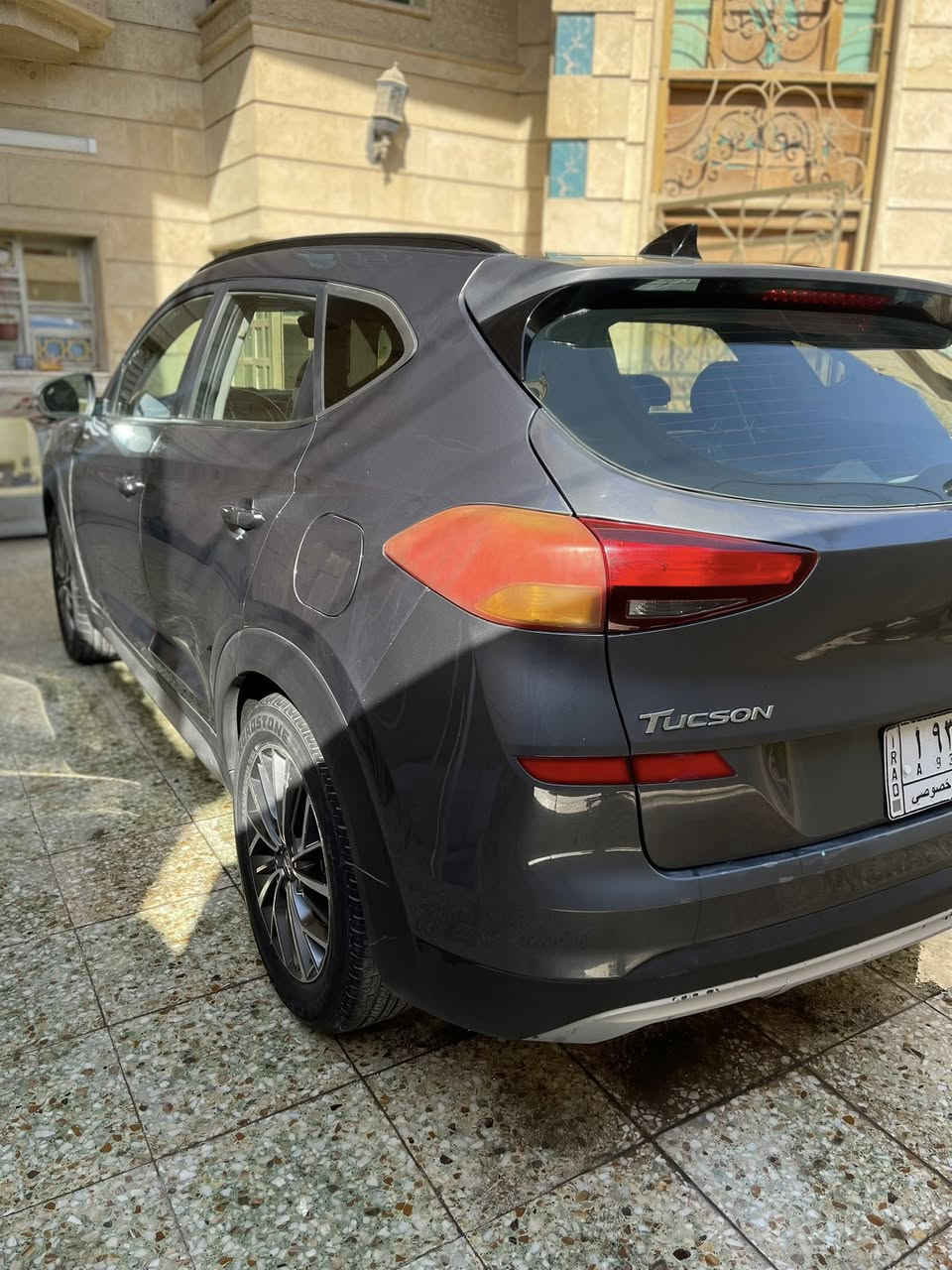 السلام عليكم توسان 2019 وارد امريكي وصور الحادث مرفقه  فول مواصفات رادار امامي خلفي كامرات 360 
بانوراما  
كشن كهرباء تدفئه
هيتر ستيرن 
كير AT
محرك 2400
رادار مانع تصادم 
دكمه 4 ويل 
لايت زنون
داخل جلد 
وهواي مواصفات بيه 
السياره ماشيه 107 الف
مكان السياره بغداد الدوره 
الرقم ***********

مراوس ب تسلا مودل 3 
سعر السياره 160 $
