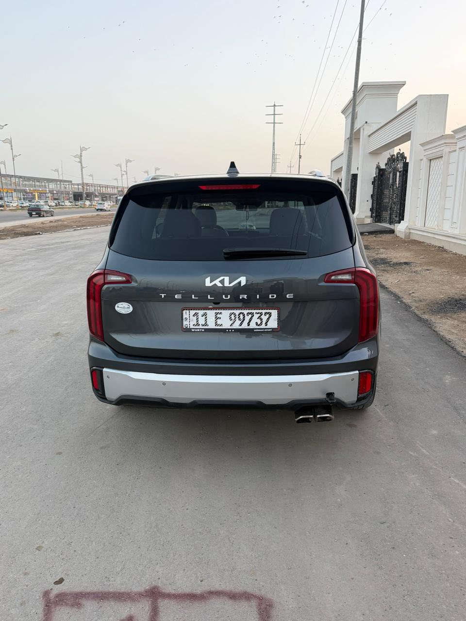 السلام عليكم ورحمة الله
للبيع سيارة: كيا تيلورايد  S وارد امريكي  موديل 2023
رقم بغداد تحويل ثاني يوم 
•الضرر: صبغ جاملغ خلفي والصور موضحة في المنشور  
•المواصفات :
▪️المحرك: 3.8L (ستة سلندر)
▪️العداد: 40000 ميل   
▪️تحديد مسار
▪️بصمة تشغيل
▪️خاصية تحديد المسار
▪️رادار امامي للتوقف التلقائي
▪️حساس خلفي
▪️حساسات و رادارات الاجتياز الجانبية (نقاط عمياء)
▪️تحكم فول كهرباء لمقعد السائق 
▪️شاشة الدشبول حجم كبير للتحكم بايعازات السيارة
▪️تدفئة الكشنات المقدمة
▪️السيارة 7 راكب
▪️ثلاث قطع تبريد
▪️تشغيل عن بعد
▪️المقاعد الخلفية منفصل ملكي لون ابيض
▪️نظام ABS مانع انزلاق
السعر 300 وبيها مجال
للاستفيار ***********
