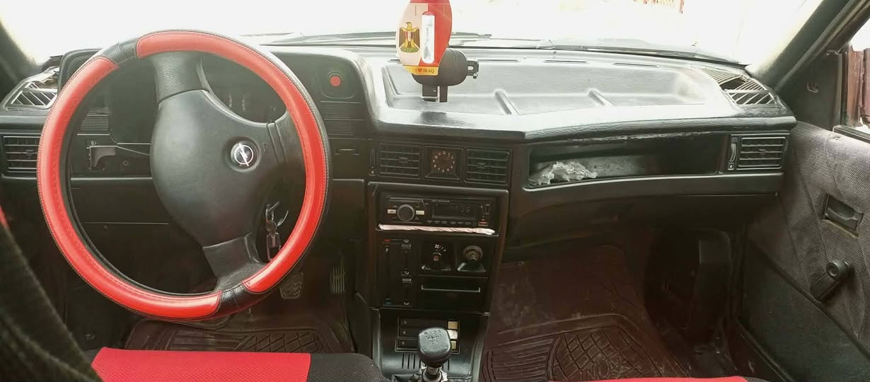 كاديت ٩١ نينوى شرط التحويل رقم سنويه هزه جديده رش جماليه بدون ضرر من الدعاميه للدعاميه عندي صور قبل الصبغ طخم امامي خلفي باتري 5اطارات جدد كهربائيات كلها شرط  حتى كلوب الجكمجه والصندوك شغل اسلايت بور محرك كير شرط لانفخ ولاصرف ***********
