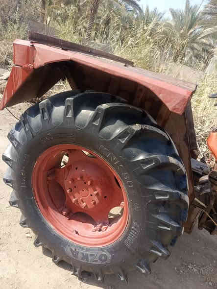 السلام عليكم عنتر للبيع موديل 87بدون رقم جاهزه نكره سلف تايرات جدد باور ستيرن جاهزه للعمل المكينه بدون معدات لحالها وسعره 3700وبيها مجال قليل مكان بابل سدة الهنديه اتصل *********** مامتواجد عل فيس
