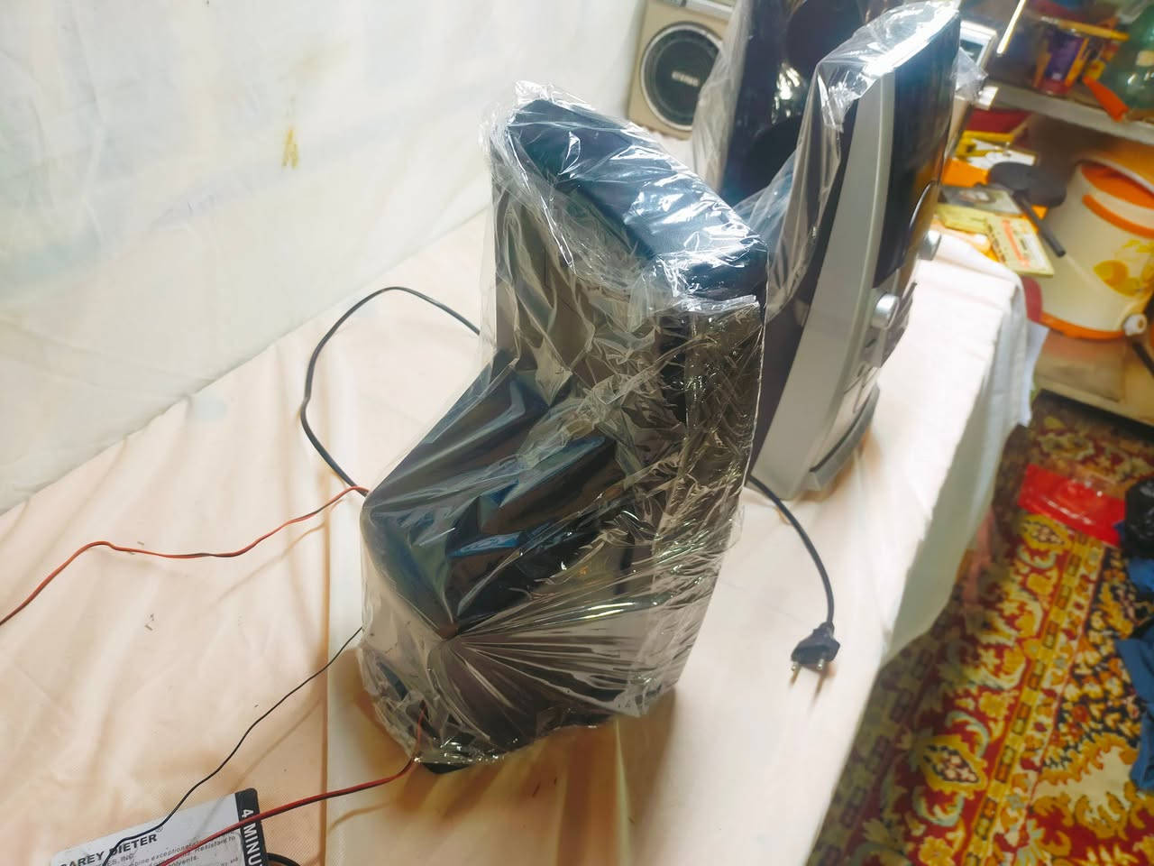 تحفة جميلة صنع كوري مسجل راديو شغال وصوت جميل ومجسم صناعة متميزة جدا سعره 45 الف ..واتس ***********
