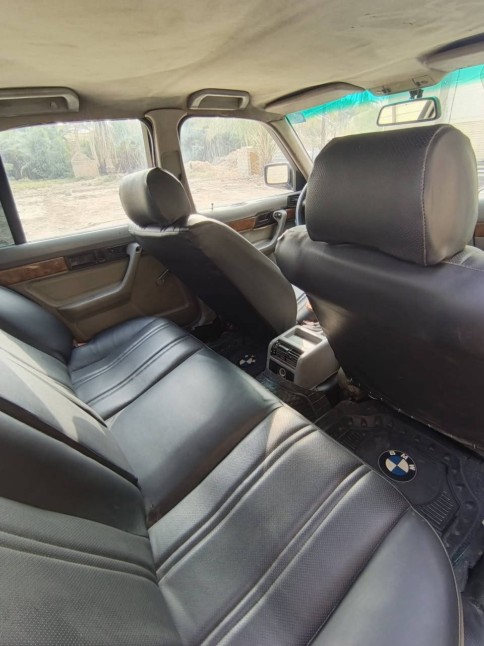 Bmw 535
مفتوح السياره نظيفه عوزهه ترتيبات بسيطه 
وتراي وين ما تريد 
مكان السياره الديوانيه ام الخيل 
معروضه ب٥٣ وبيهه مجال 
رجاءا الي بس يعامل لا يخابر ولا يراسل اصلا 
مستعجل ع البيع لضروف خاصه 
باتري جديد حداديه اماميه جديده كير ومكينه خير من الله 
***********
