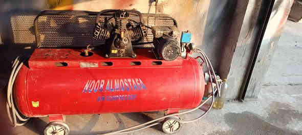 السلام عليكم كومبريسر للبيع 3 بستم نضيف السعر 450 الف وبي مجال بسيط العنوان ديالى بعقوبة جسر الشريف الرقم ***********
