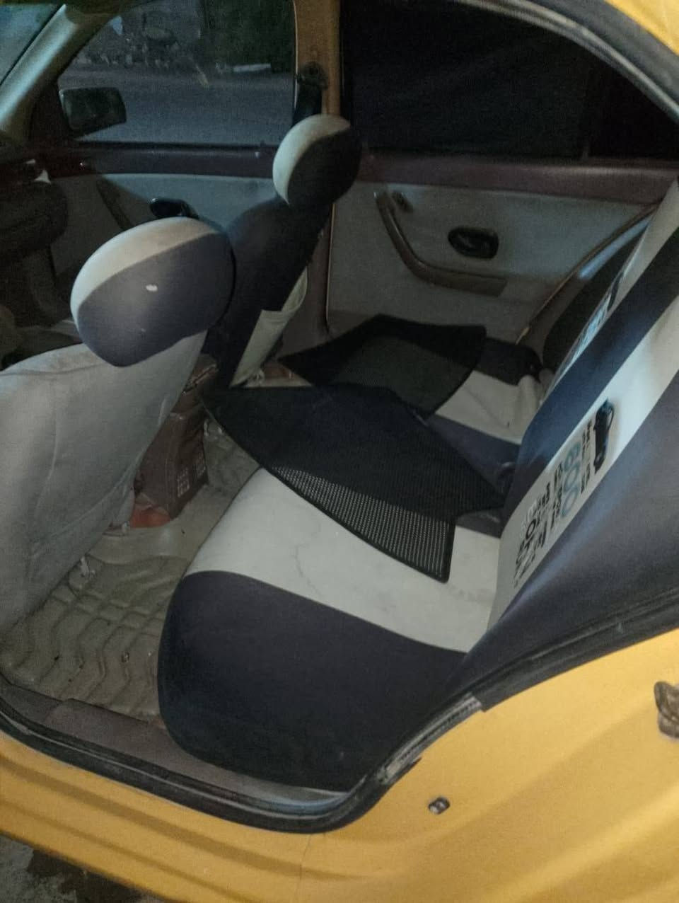 السلام عليكم 
سمند موديل 2012  رقم بغداد صدامي  سنويه منتهيه ب 23  عليها هيئه 280  غرامات ماعرف شكد عليها الله يشهد بيها خياس قليل بلقماره كلش قليل كشن سايق مكسور كير مكينه فرنسي ترايك وين متريد تبريد ويه سويح   مااطول عليكم سياره  مالكها يمي تاخذ فقط تحويل من يمي  اخذ صافي 
قيم واخذ  بالي يرضي بي الله
بابل شارع 80 حي العسكري 
***********
