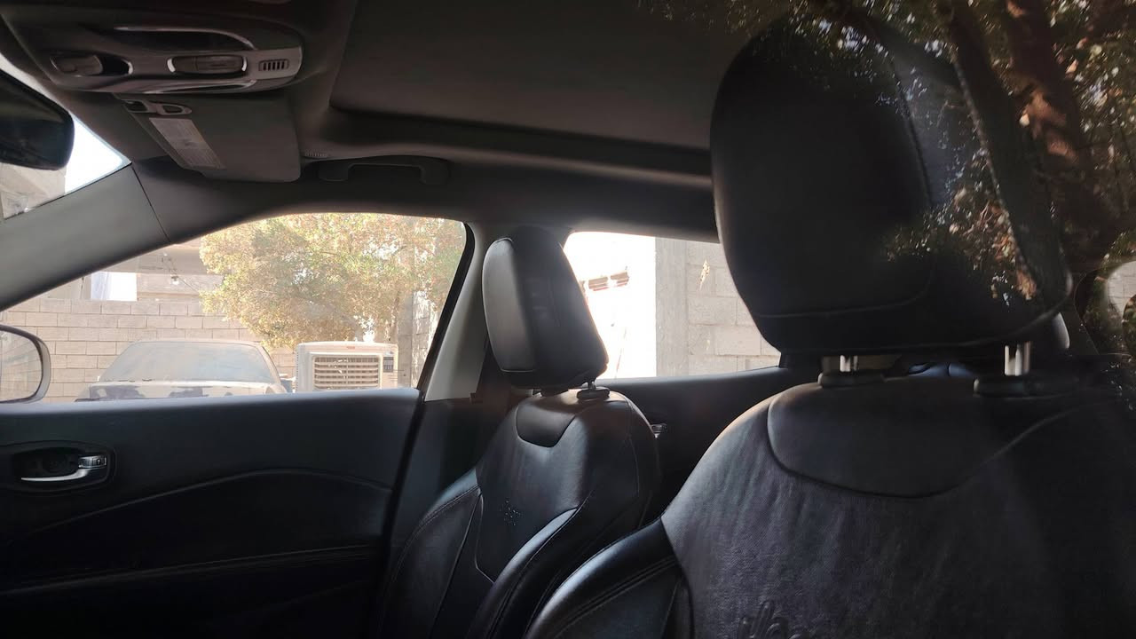 السلام عليكم جيب كومباس 2020 لمتد فول مواصفات بصمه بانوراما تحكمات دفئه وتبريد تدفئه بالكشنات بالستيرن شاشة اعطال صبغ عام رقم بغداد دولي بأسمي
سعر 115 وبيها مجال او مراوس بعذاري من 6لل9 رقمي ***********  عنوان سامراء الطريشه
