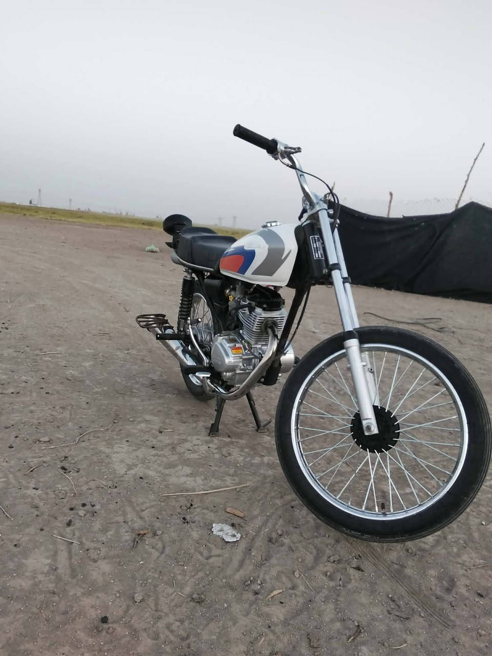 السلام عليكم دراجه للبيع محرك سيجنا ما مفتوح دراجه نظيفه سعر خاص***********
