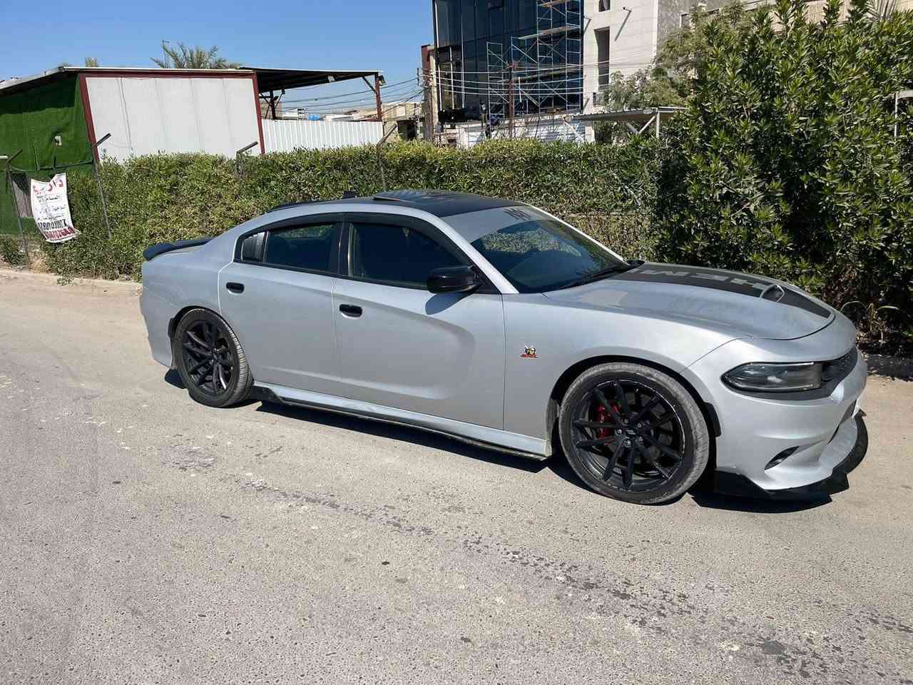 سلام عليكم 🫡 جارجر سكات باك🐝فول مواصفات رقم بغداد الجديد بسمي موديل 2019 سياره جديده كلش ستخدام شخصي حادثه جاملغ وخشم البنيد نفسه مصلح ماشيه 53 حقيقي  /مكاني بغداد الدوره  لل ستفسار اتصال الرقم 67084850 077 //عليها تعديل وإضافات حلوه ✍️ 
1/ هدرز ستيل شورت تيوب 
2/دركه اربي أم اصليه 
3/ دواخل كاربون حقيقي 
4/كشنات كنتاره وجلد خزن ميموري 
5/ ستيرن كهربائي 
6/تدفئه كشنات امامي خلفي 
7/فجوج brembo
8/ لايت LED اصلي 
9/ لايت زنون 
10/فتحت سقف (سلايد ) 
11/نقطه عمياء 
12/ كامره خلفيه 
13 /ويل قياس 20 تو سايز اصلي شرط
14 / سستم صوت ALPlNE  
15/ تشغيل عن بعد 
16 / ذاكره حفظ وضعيات الجلوس (ميموري) 
17/ نظام خرائط GPS 
18 /شاشه كبيره قياس 8.4 انج اوپشنات SRT 
19 / كير شفتر بالستيرن 
20 /جناح خلفي اصلي 
21/ بلوتوث تلفون 
22/ كاجكان اصلي 
23 / لحايه دواسات 
24 / مري باتمان
25 / والف حماوه 82 MOPAR
26 /شوته MOPAR اجتي بيهه 
27 ادامه محرك كامله


**إذا كنت صاحب هذا الإعلان وتريد حذفه لأي سبب، رجاءا أرسل رسالة إلى الدعم الفني**