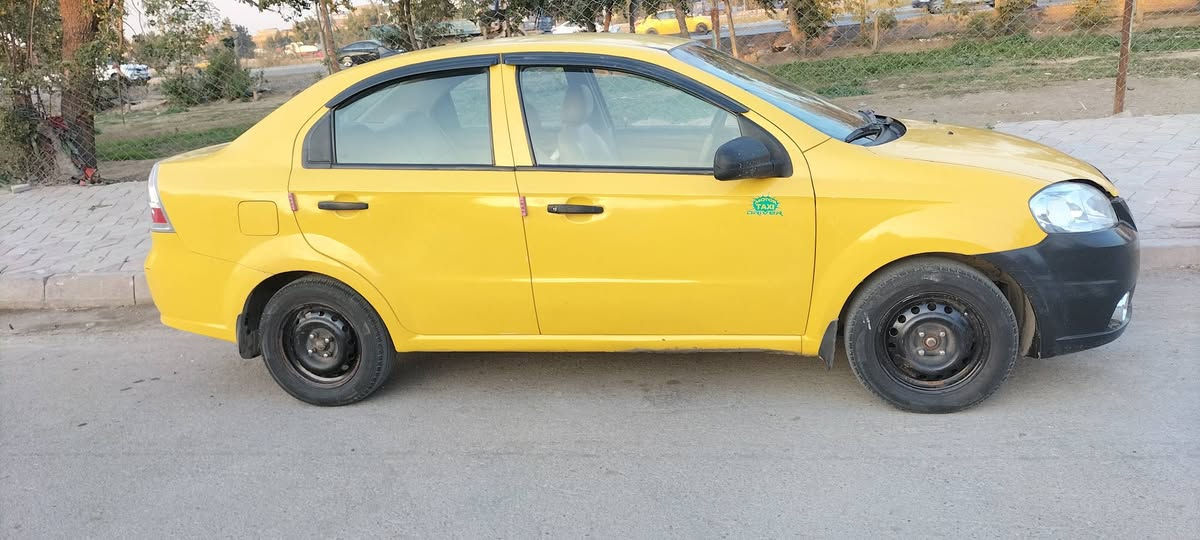 السلام عليكم افيو للبيع موديل 2011.     ***********
