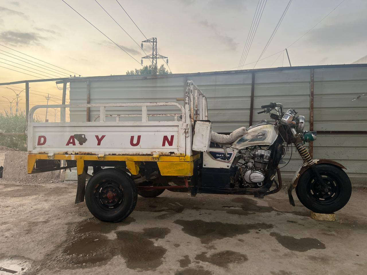 ستوته للبيع 2015اوراق
ستوته جاهزه مابيه نقص محرك مفتوح 
 مكاني شطره السعر 1200وبيه مجال
 الشراي يتصل ***********
