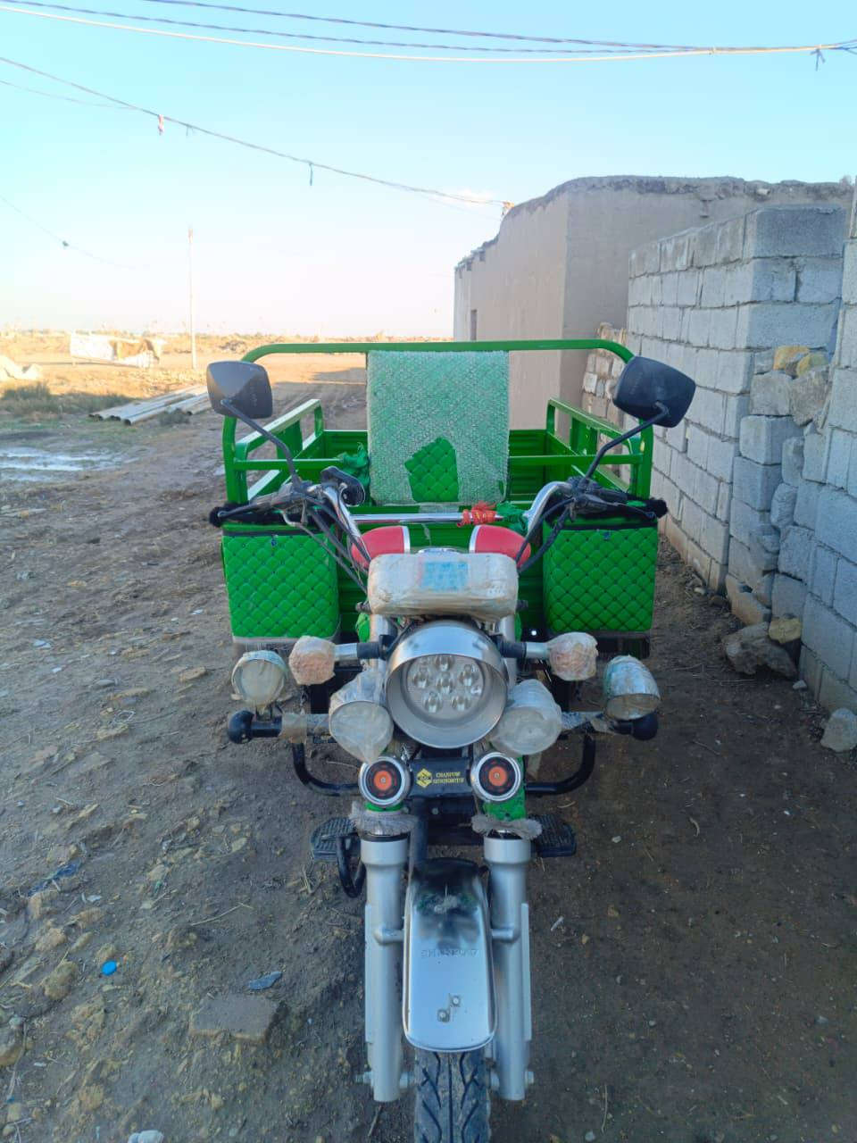 سلام عليكم ستوته للبيع صقر باب اول مكفوله موديل 2023 صار شهرين من اخذته من المعرض ومامشتغل بيه والا طالعه ابدد ستوته بعده زيرو سعر 2800 مليونين وثمنميه وبيه مجال مكانه واسط نعمانيه اني مكلف بنشر رقم راعيه ‏‪***********‬‏
