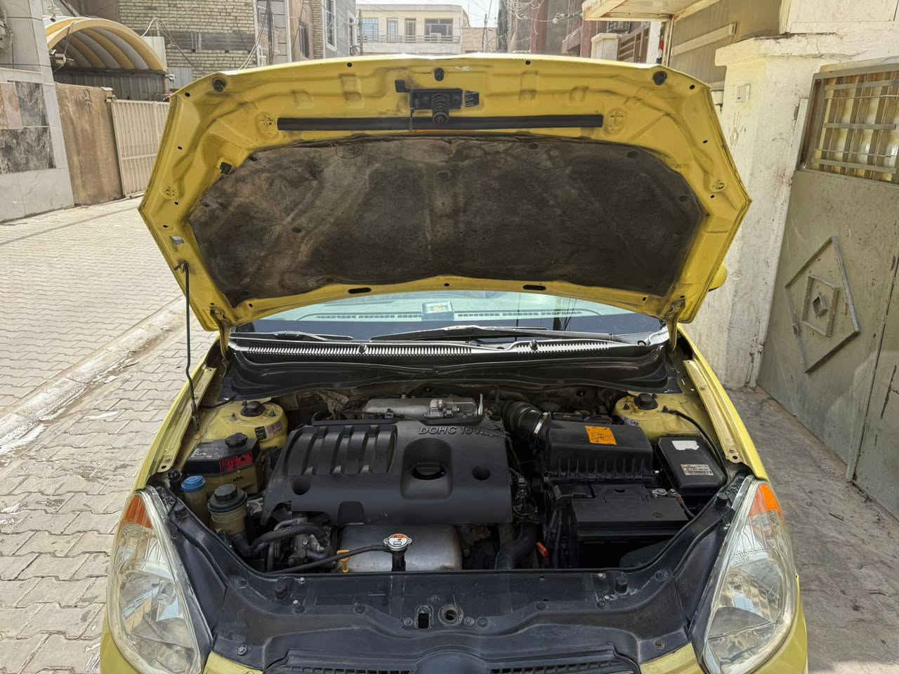 سلام عليكم اكسند موديل 2011 ليمونيه شركة عامة سياره خليجية مكينه 1600 بسمي سنويه 31 هزه جديده هيئه مصفره السعر 100 بغداد  مكلف بنشر ممتواجد على الفيس ***********
