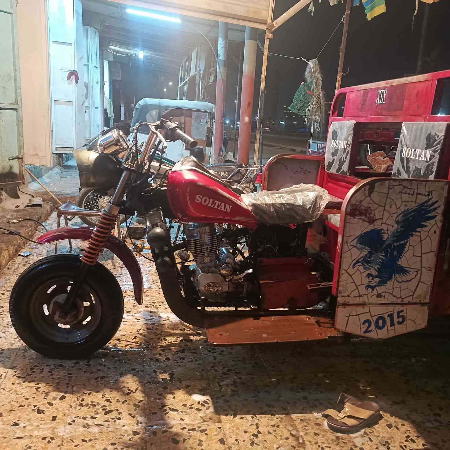 سلام عليكم شباب ستوته للبيع موديل2014ستوته ناعمه مكينه كفاله عامه شاصيه كفاله عامه ستوته كله مكفوله بس البدي ماله معمر (مكاني العماره دبيسات)تواصل عل رقم ما متواجد بل فيس (***********)
