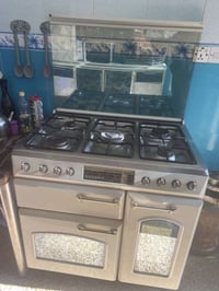 طباخ لبيع قليل لستعمال كلشي شغل جديد مكاني بغداد 07762359561