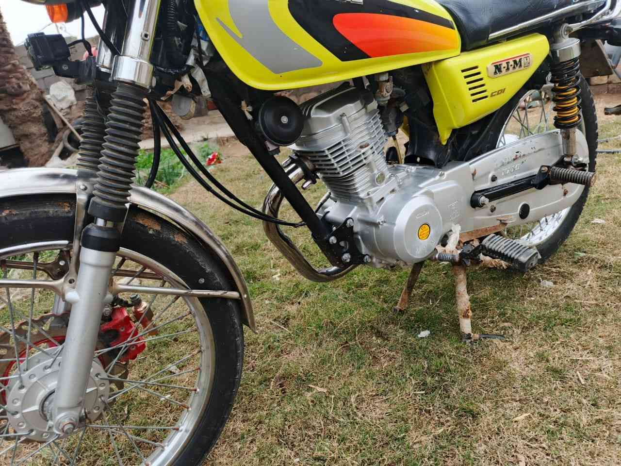 دراجه نامه موديل 2023 مكفوله كلشي شغال بيه 
اوراق اصولي امتياز  السعر 950 وبيه مجال للشراي 
العنوان .شيخ سعد قرية المصندك 
الاستفسار الاتصال بلرقم .***********
