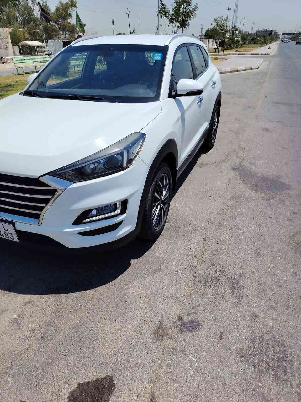للبيع توسان موديل 20 لون ابيض خليجي مواصفات فول عده البنيراما رقم بغداد هزه وفحص جديد محرك 2000 دوش سياره كفاله بيهه بس حالوب خفيف  مكانهه بغداد صليخ  السعر  172  ***********.  ***********
