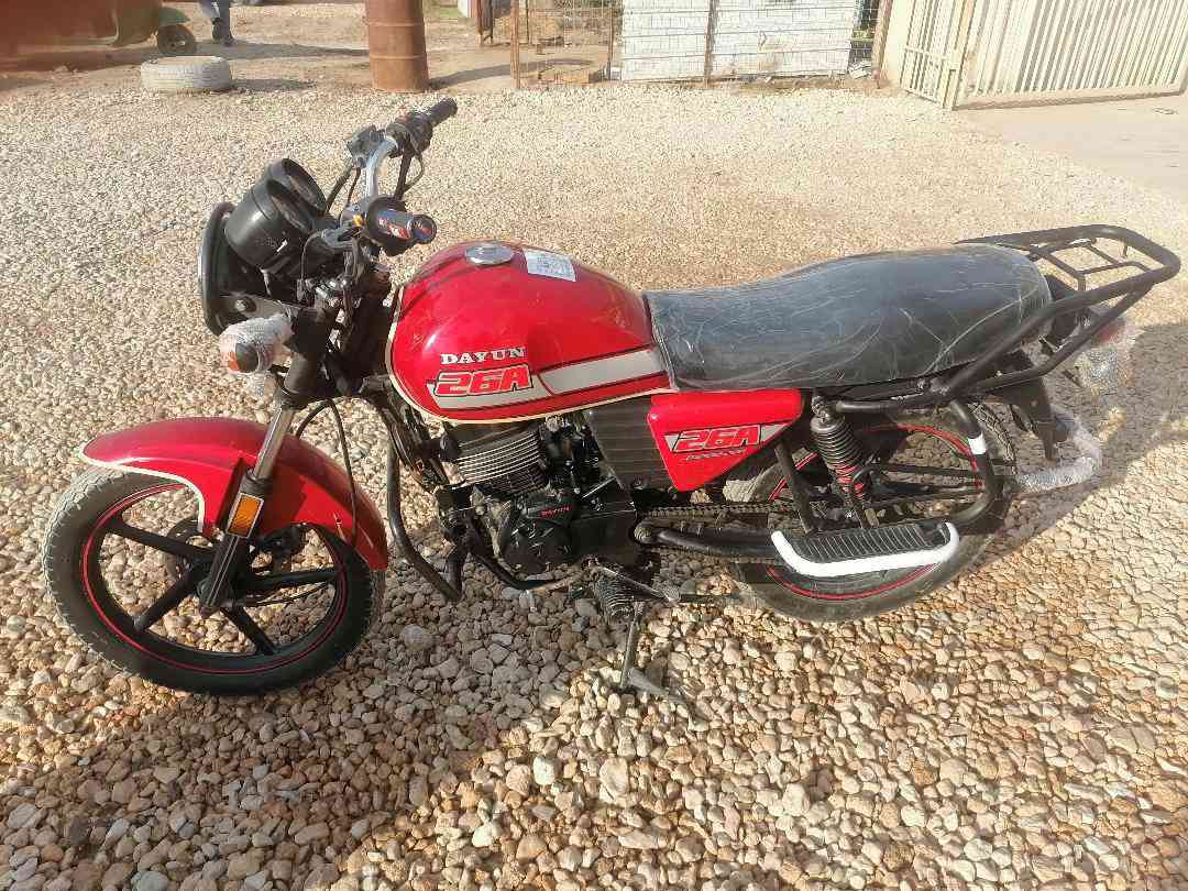 السلام عليكم للبيع او مراوس 
دراجه دايون نفخ موديل 20 كاملة ما بيها نقص 
(اوراق اصولي وكمرك بيها)
كهربائيات كلها شغاله حتى دشبول 
#مكاني بابل الحمزة الغربي  
***********
دراجه مابيها نقص 
والي عنده مراوس عادي نتراوس
