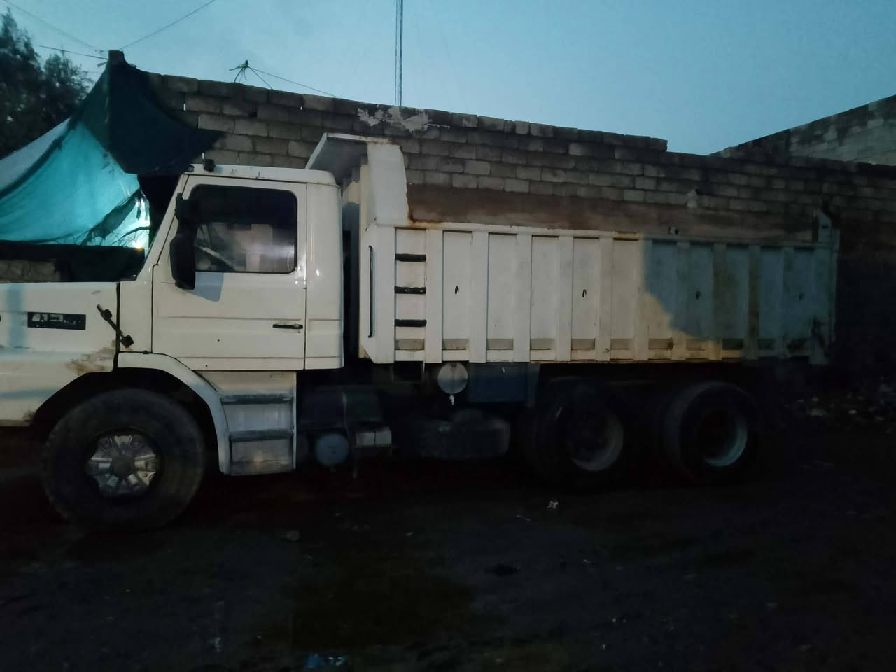 سكانيا 112 رقم سليمانيه قديم
السعر 120وبيها مجال 
***********
