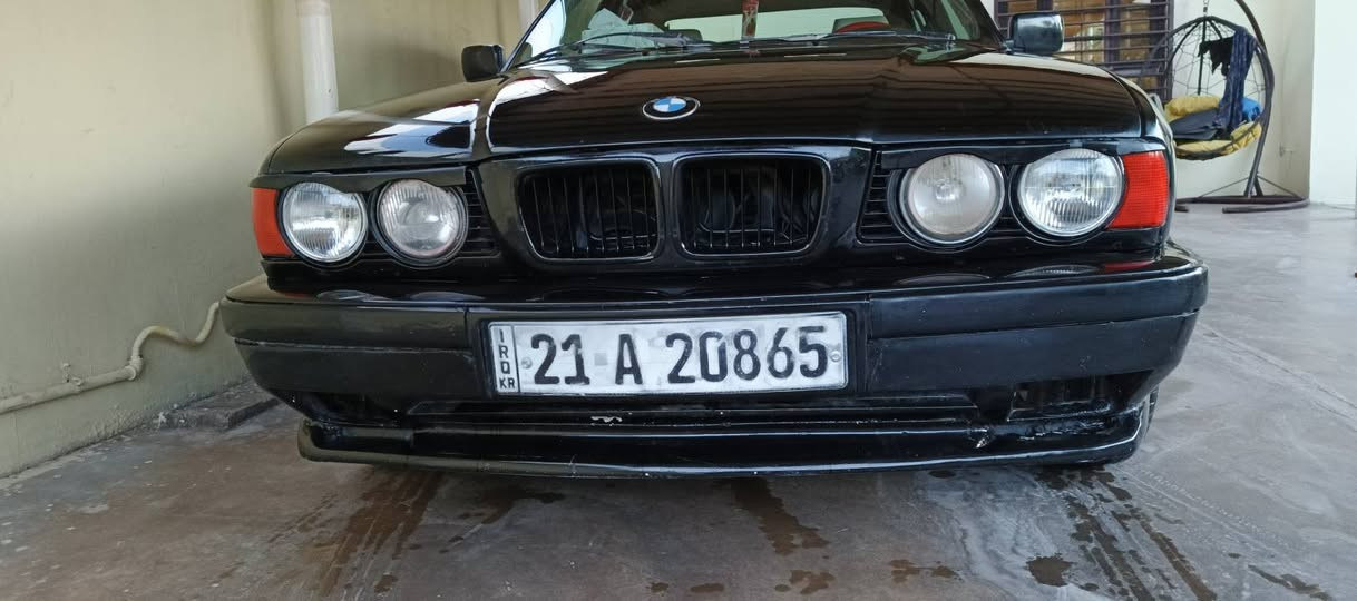 بي ام 520 للبيع او مراوس حسب القناعه
رقم سليمانيه باسمي الحد 2028
محرك مسكر عدل 
كير اوتو 
تخم تاير جديد 
صدر جديد 
تبريد شغال نقص بنكه تبريد فقط
بنكه راديتر كهربائيه يعني انسه الحماوه 
مسجل بلوتوث 
كل السماعات شغاله
فتحه قماره
جام امامي جديده 
مري منفصل
بجم عريض
دعاميات خلفي امامي ايم 
لايت عالي زنون 90 دولار جبتهن 
لايت الناصي غاز كلش قوي
وارد امريكي ضرر جامرلغ الايمن بدون دواخل
نواقص السياره بنكه تبريد وبطانه فتحه وبطانه تكمه وره السايق وجكمجه مكسوره فقط الباقي اي عيب مابي
سعر 58 وبي مجال 
مكاني ديالى خانقين 
للاستفسار اكثر اتصل او واتساب
***********
***********
