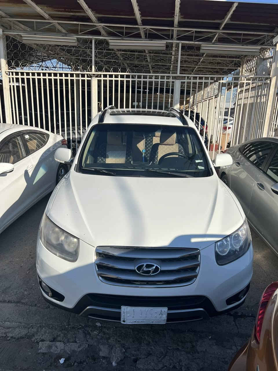 سنتافي 2012 
محرك 6 شرط
بيها شبرين بارد بالباب الخلفي من عند النفر الاستفسار خاص او واتساب واتصال ***********
