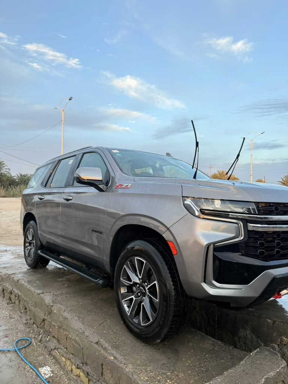 تاهو z71   دفع 4WD مكينه 5.300 فول بنوراما كشنات تدفئه تبريد تحكم كهربائي   7راكب سياحي نضام صوتي من ماركت Bose /شاشات خلفيه شاشه اماميه تدعم ابل كاربلاي و اندرويد نضام كامرات 360درجه نضام التحذير من التصادم و الخروج عن المسار السعر 4شدات و 65ورقه وبيها مجال ضربتها جاملغ تعديل جهاز PDRوجنطه تبديل بسمي تحويل ثاني يووم @الاستفسار ***********
