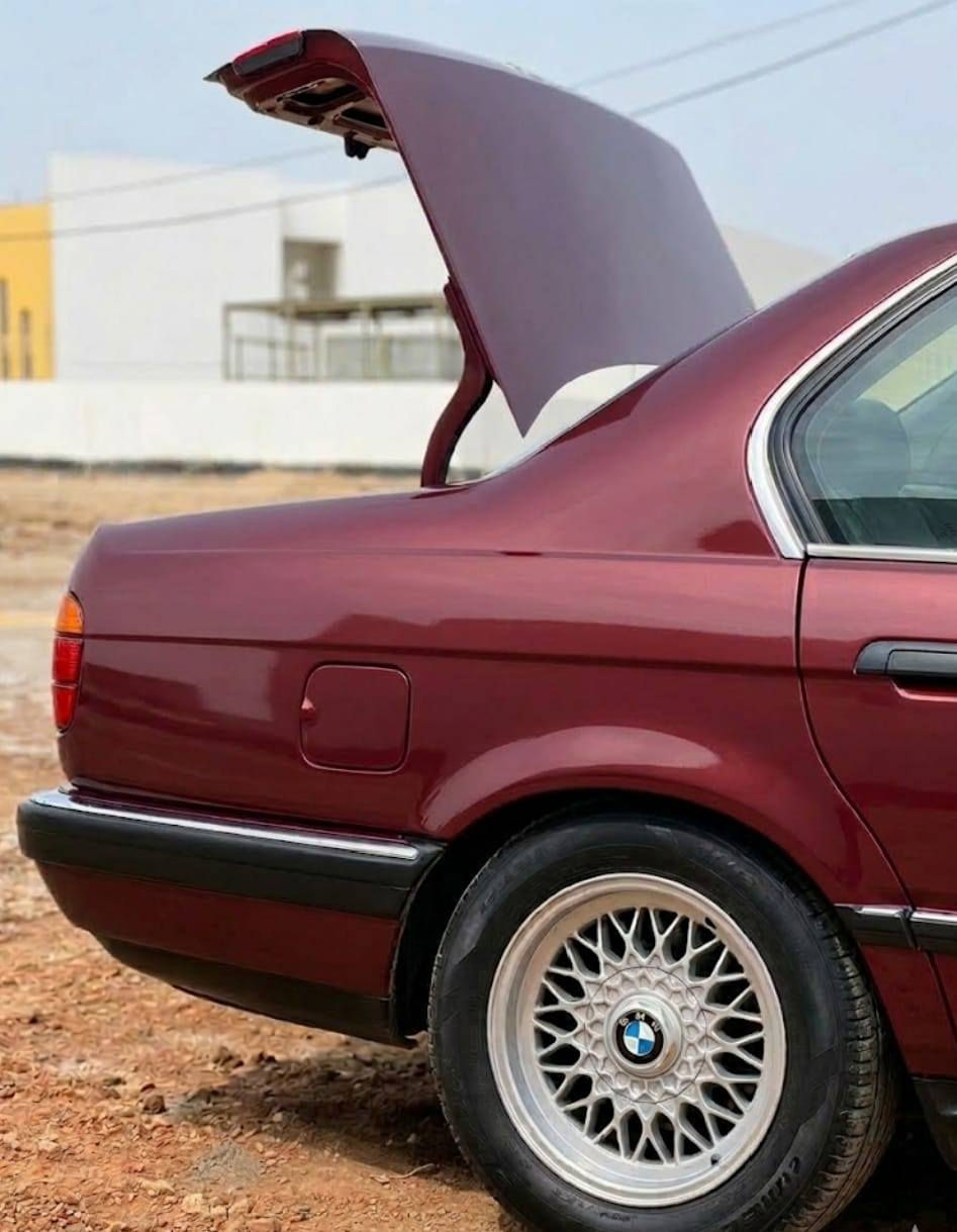 بيئم BMW 1991  حجم 735 
رقم بغداد بأسمي مشروع وطني مداور باي محافظة
رقم دولي وهزة جديدة قبل اسبوع
مكينة  البلادية و شرط 
كير ع الشرط 
حدادية جديدة 
تبريد ثلج وادامة كاملة لمنظومة التبريد
كهربائيات كلها شغالة 
دشبول كله شغال 
ادامة كاملة لمنظومة البانزين 
غرفة نظيفة وجاهزة 
#السعر 53 وبيها مجال بسيط
#المكان_السماوة_الوركاء
***********
***********
