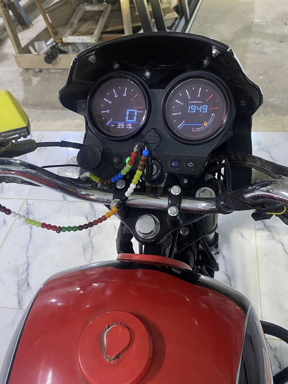 السلام عليكم دايوان موديل 25 مكينة 200  أوراق سحب ماشي بس شي قليل كهربائيات مفوله دراجة مكفولة للاستفسار ***********
