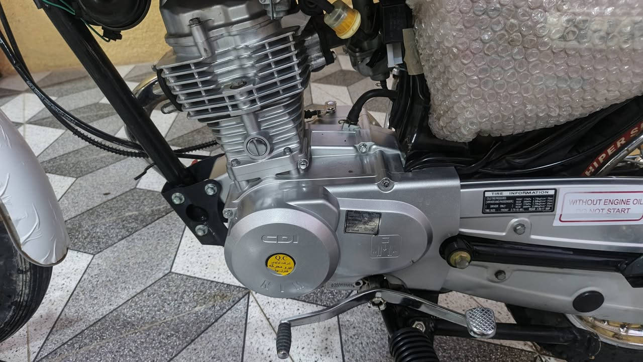 سلام عليكم شباب درجة 4كير نامة متياز موديل 2024 جديدة ما متعوبة مضمومة مشتغلة شي قليل جدا المكان واسط الصويرة السعر 650وبيهاه مجال عمي جوة السوك للاستفسار *********** خاص ماموجود علة لخاص
