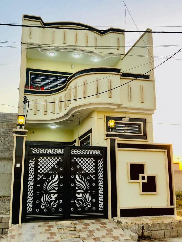 متواجد دور سكنيه في منطقه يارمجه الشرقيه دار للبيع 100 متر مربع و100 متر باص البيت فول فول شرطه تحويل وسنه 26 مباشر 

***********
***********
