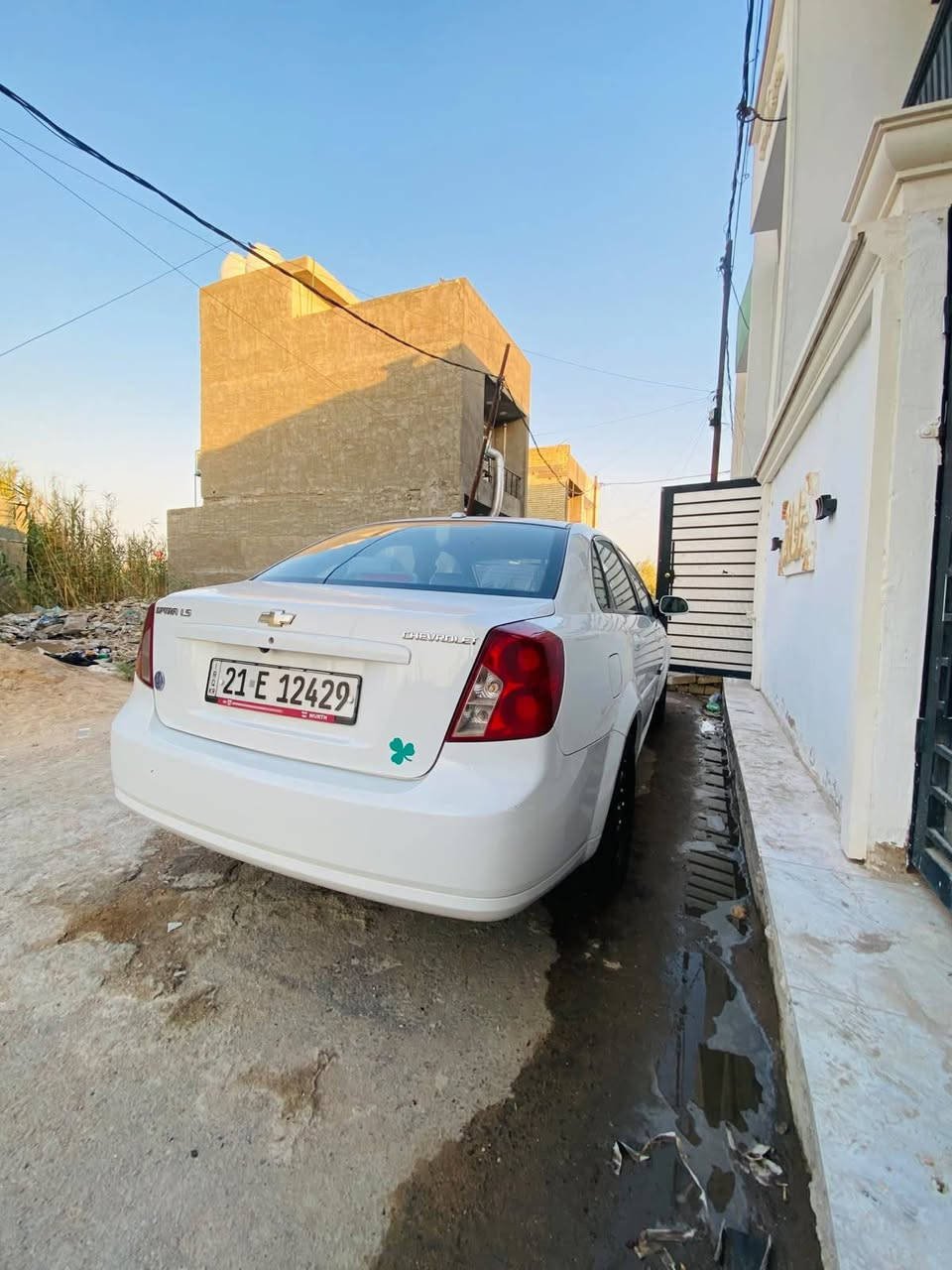 لسمن رخصة مدير الكروب المحترم عندي اوبتر موديل ١٢ السيارة حلو مثل الى بل الصور بيه باب السايق والجاملغ الأيمن بدون داخل باردفقط السيارة بسم جاري تحويل مباشر رقم سليمانية السعر ٨٣ ةبيه مجال للطيبين رقم الهاتف ***********ابوحسين واني خادم العنوان الدوره خط النفط او مراوح بتكسي

