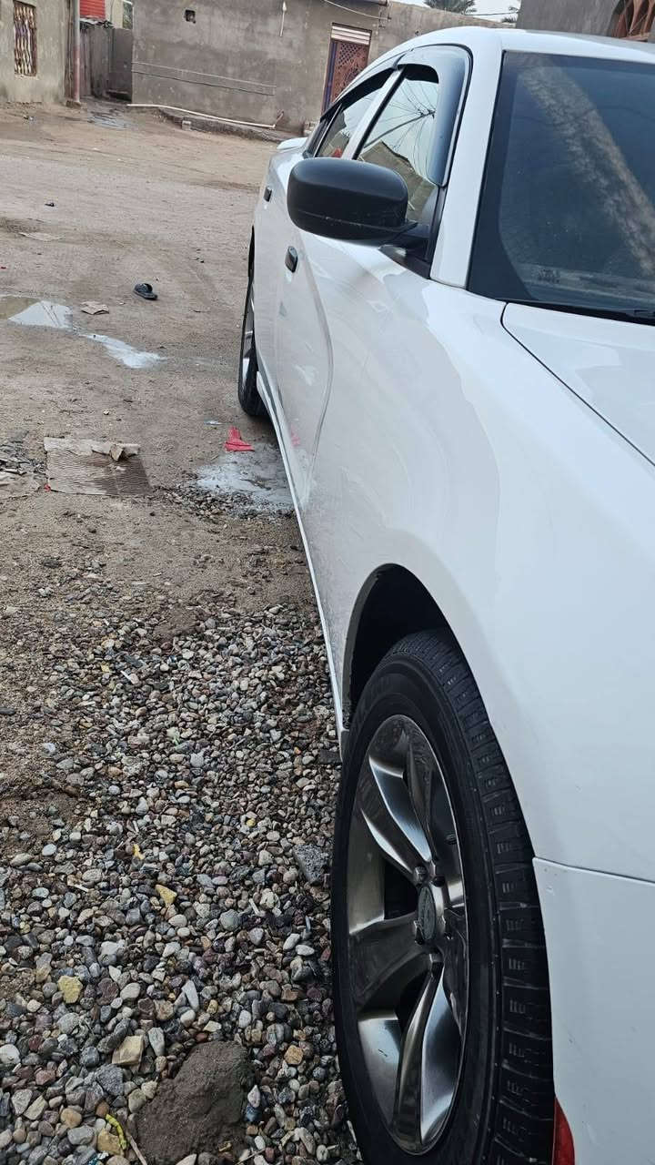 جارجر 2016 رقم سليمانيه  وارد كندي كفاله عامه ماعده بيه بارد بسيط  كلش بجاملغ الايمن سنويه مامنتهيه تريد وكاله تريد تحويل 
حداديه تدفئه تبريد تخم تاير السياره جاهزه كلش
الرقم ***********
السعر 205 وبيه مجال اتصل وتدلل
المكان/ البصره 
علما اني مكلف بلنشر الاستفسار واتصال على هذا الرقم☝️
