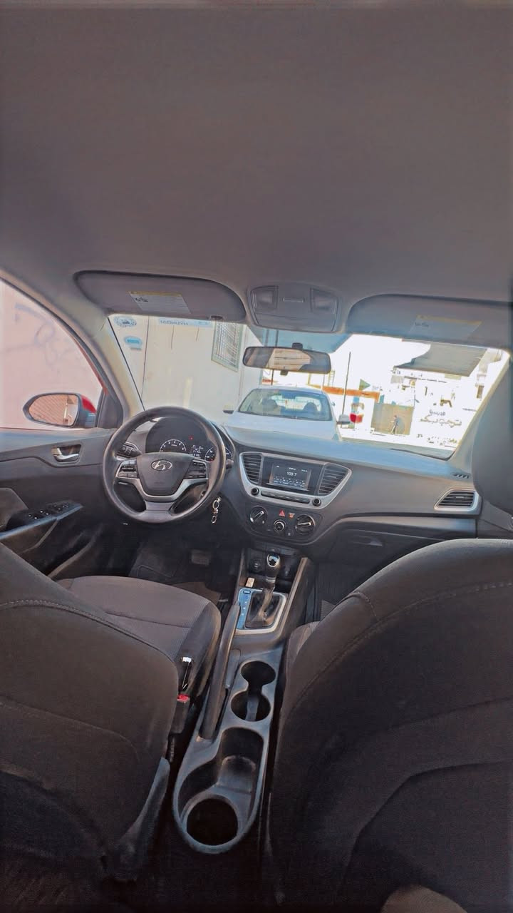 إسلام وعليكم اكسنت 2021 السياره نضيفه كلش مكفوله من مكينه وكير وحدادي ونصبه
ماشيه 38الف بعدها زيرو سبيرها منازل السياره ما ناقصها اي شي حادثها كما موضح بل سونر مكاني بغداد رقمها اربيل تريد وكاله او احولها باسمك ثاني يوم 
***********
$117وبيها مجال بسيط
