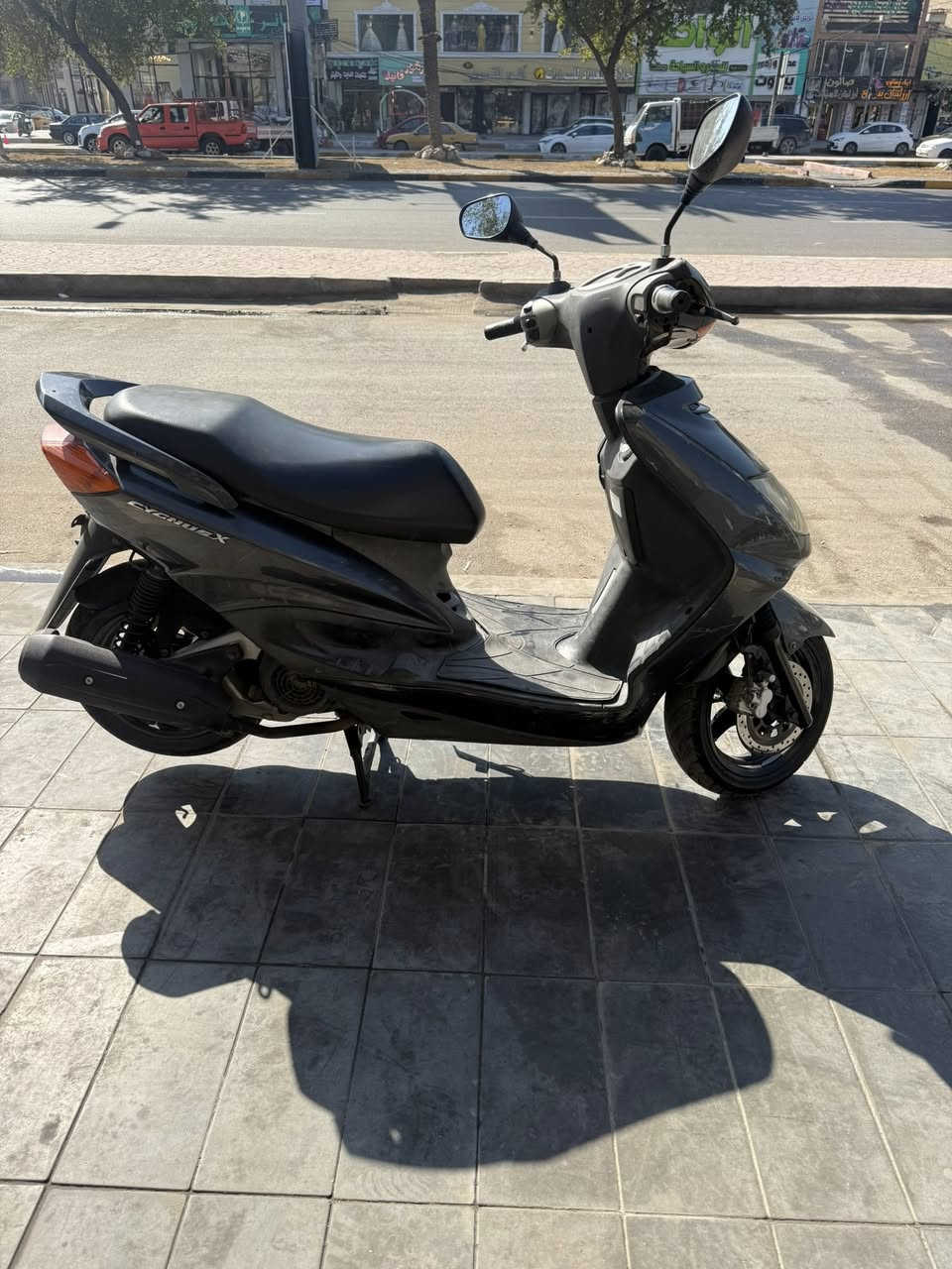 السلام عليكم دراجه سكنس نثيه ياباني كامله بدون نقص السعر 750العنوان شارع فلسطين ***********
