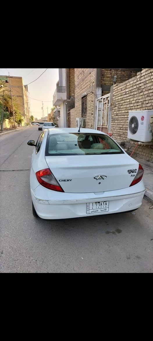 شيري a3 2013
السيارة مكفولة من الضربة والتبديل بيها رشات صبغ اثر تلگيط خياسات وبيها رصعات حالوب 
مكينة جديدة توني مبدلها 
مكاني ناصرية مركز 
السعر ب 47 وبيها مجال بسيط
للأستفسار الأتصال ع الرقم
***********
