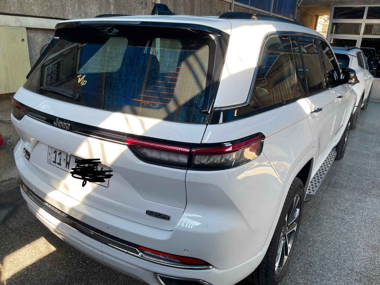 السلام عليكم  جيب اوڤر لاند خليجي هارلم  موديل 2024 لون ابيض                                                              ماشية  13300 كم                                                                رقم بغداد   بأسمي 
مغلف ppf بالكامل.                                         
مواصفات اوڤر لاند كامل. معروف مواصفاتها.                   
السعر 000'50  بي مجال
الاتصال ***********
