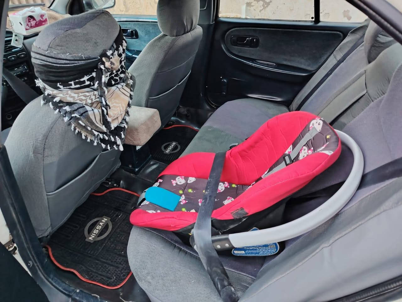 مرحبا شباب للبيع نيسان ابريمرا حجم ١٦ فول عادي تخم تاير كير محرك ابشرط رقم سليمانية سنويه ٢٨ بطاقت بانزين سيارة بيه ضربه جاملخ الخلفي ضربه خفيفه كهربائيات كله شغاله حته كيج بانزين شغال سعرها ٣٧ العنوان كركوك ***********
