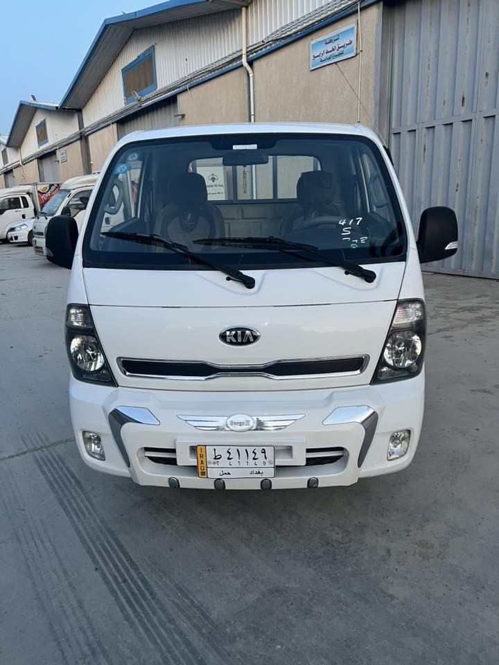 السلام عليكم كيا بنكو موديل 2016  ماشية 132 الف  سيارة نظيفة كلش وما متعوبه رقم بغداد مكينه كير اكسل رقم شاصي كله نظيف وشرط 
سيارة بدون صبغ ولا تبديل ولا بارد بلادية كلها ومكفولة
تبريد شغال تخم تاير جديد صدر امامي خلفي كله جديد 
باتري جديد سنوية نافذة الى 2028 شرط التحويل ثاني يوم السعر 115 عنوان بغداد الشعب اخوان الشراي يتصل ع صاحب السيارة عنده واتساب هم هذا رقمة 
***********
