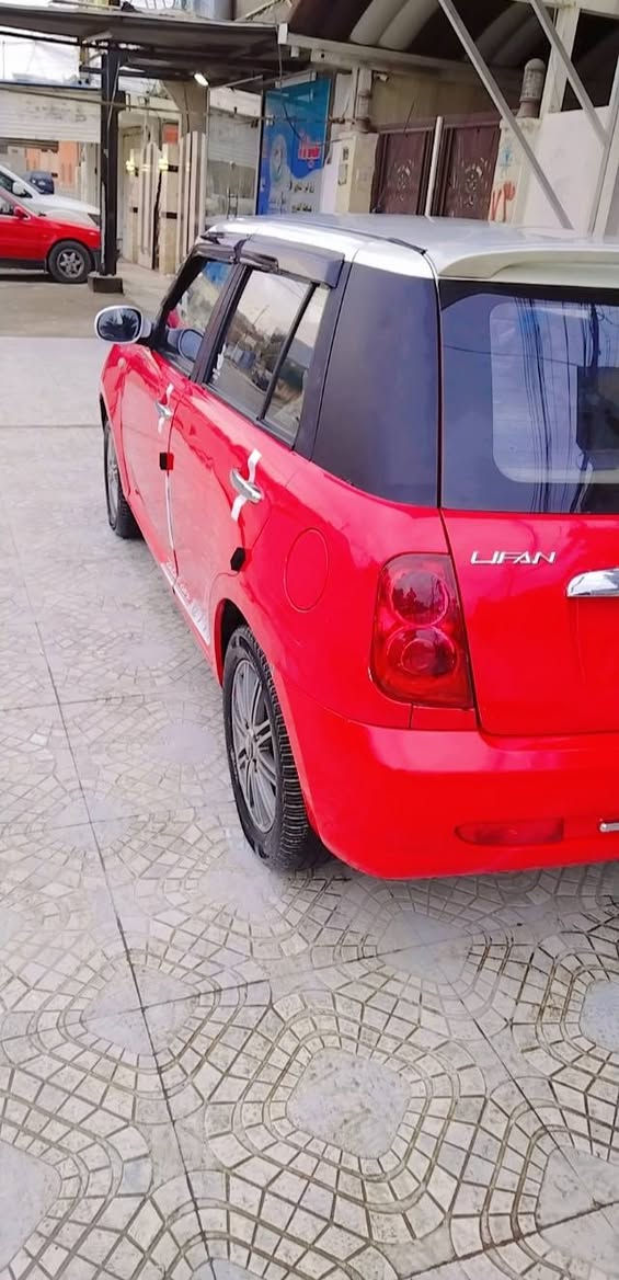 السلام عليكم
سياره ليفان 320 للبيع

سياره نضيفه ومحركها ذهب

وكير هم توب موديلها 2012

سياره لونين سقف ابيض بلادي كابون بانزين بيها ورقي

السعر 48 وبيه مجال الشراي يتصل ***********
