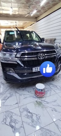 #جديده ونشطه جدا لاندكروز 2015 رقم بغداد  فقط قطع التحديث شرط بدون حاد...